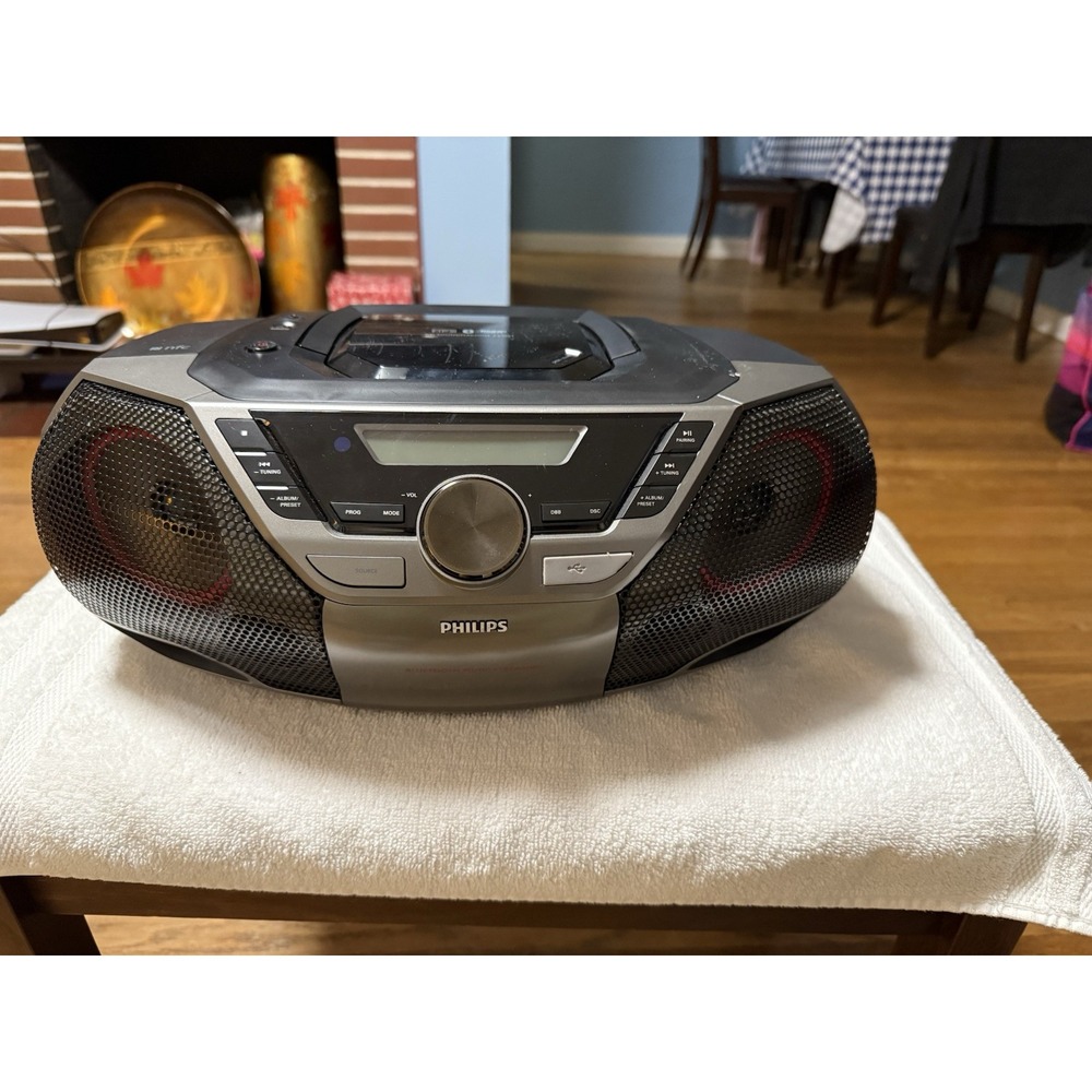 Philips AZ700T Sound Machine w Bluetooth MP3 USB CD  No Remote